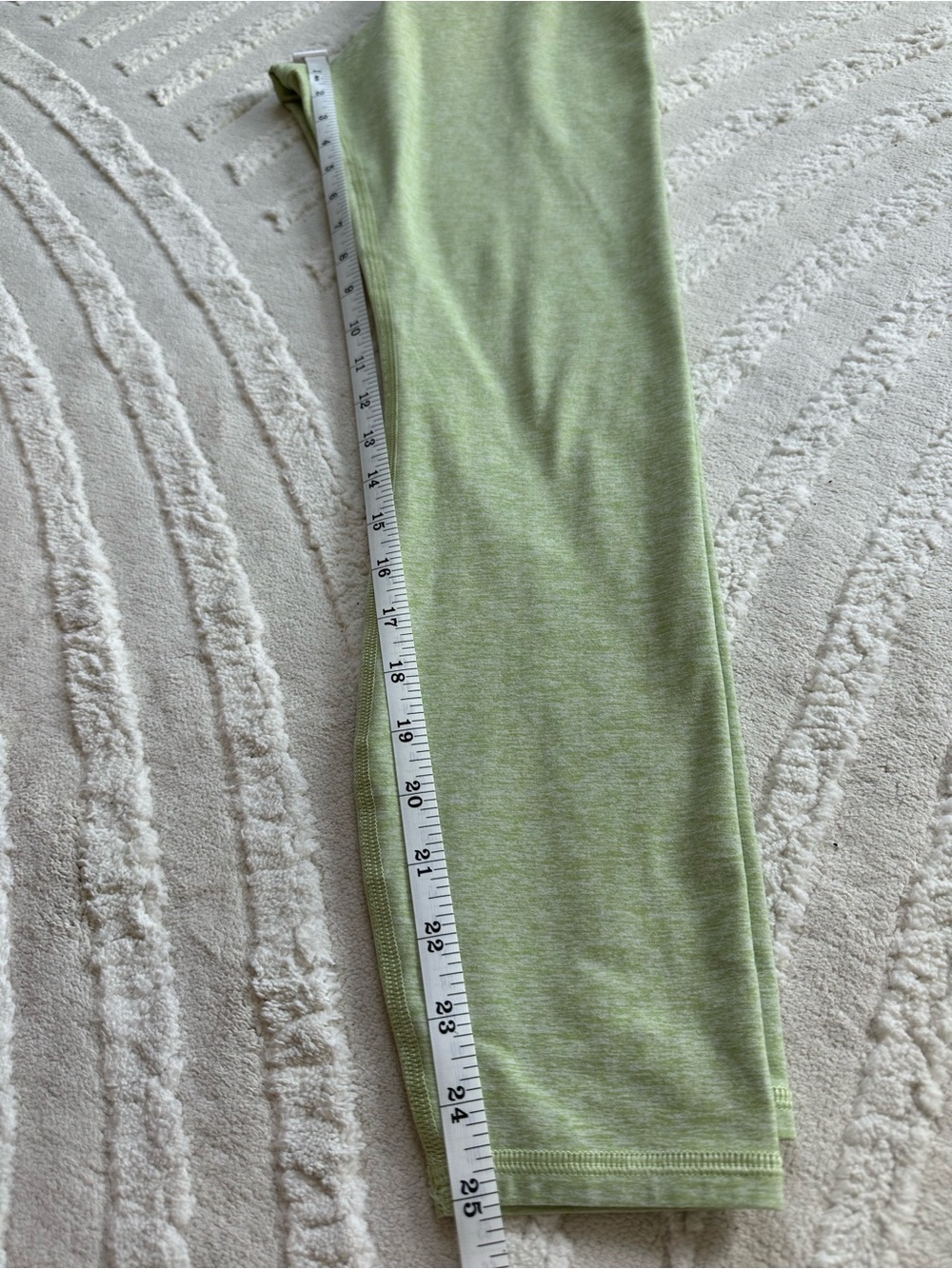 Alo | Alosoft High-Waist 7/8 Legging | Iced Green Tea Heather - Picture 6 of 6